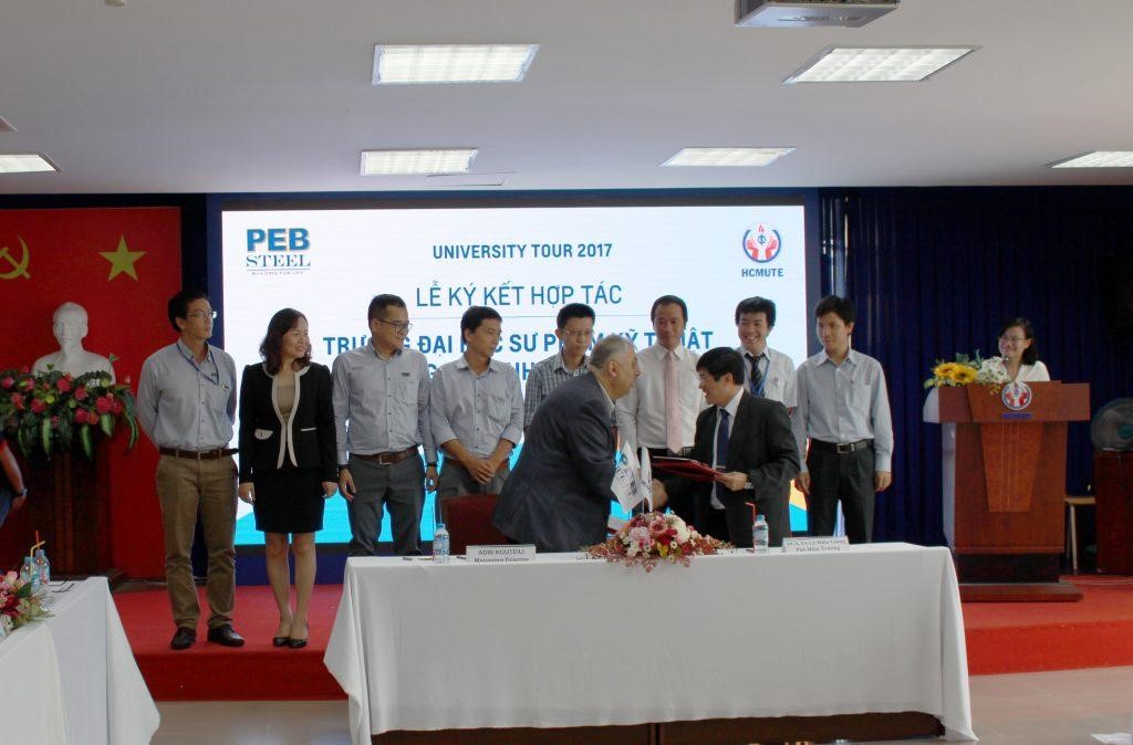 Image of PEB Steel presenting mock-up pre-engineered steel building model to Ho Chi Minh City University of Technical Education