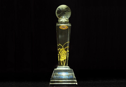 Golden Dragon Award crystal trophy for PEB Steel 