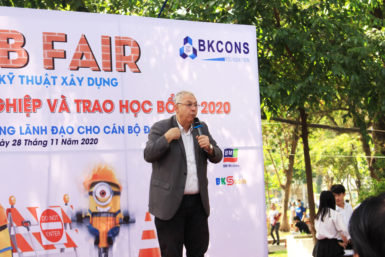 Mr. Adib Kouteili gave a speech at the Job Fair 2020.
